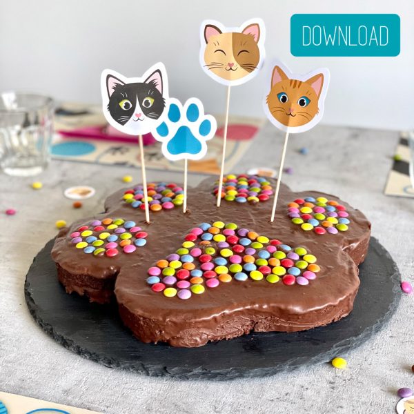 Kuchen in Pfotenform mit Katzen auf Caketopper für Kindergeburtstag, Katzenparty
