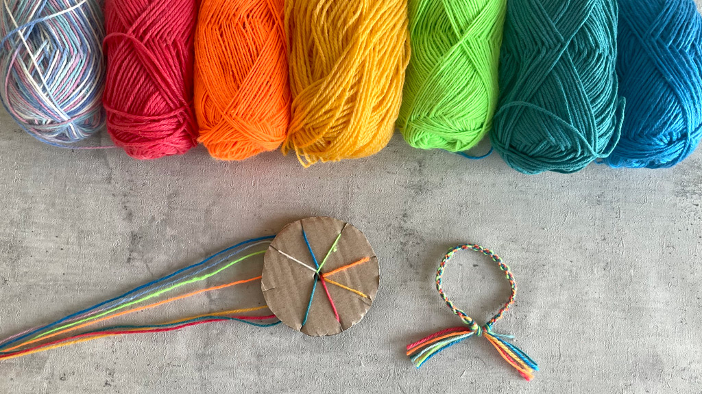 Armband knüpfen mit Kumihimo-Technik